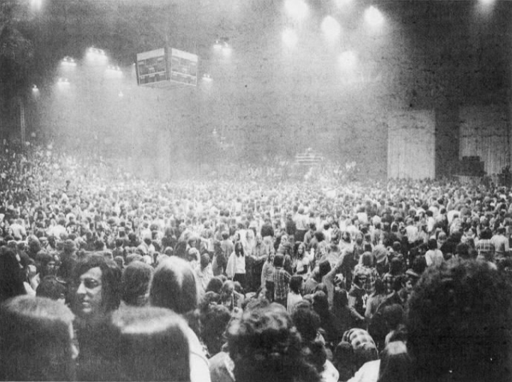 Ithaca Journal (1974.02.23): By 8pm Barton is packed to capacity. Standers will sit on the floor. Despite fire regulations, the air is hazy. 
