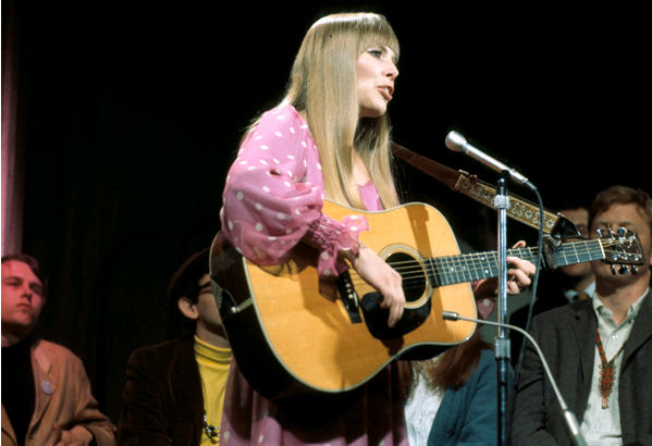 Joni performs on the 1968 CBC-TV special <b>Our Kind of Crowd</b><br>
Photo © Roy Martin